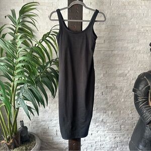 VUORI Grey Heather “Halo” Essential Dress Size XS